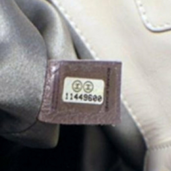 AuthenticChanel Calfskin/Lambskin leather open for reasonable offers - Picture 8 of 13